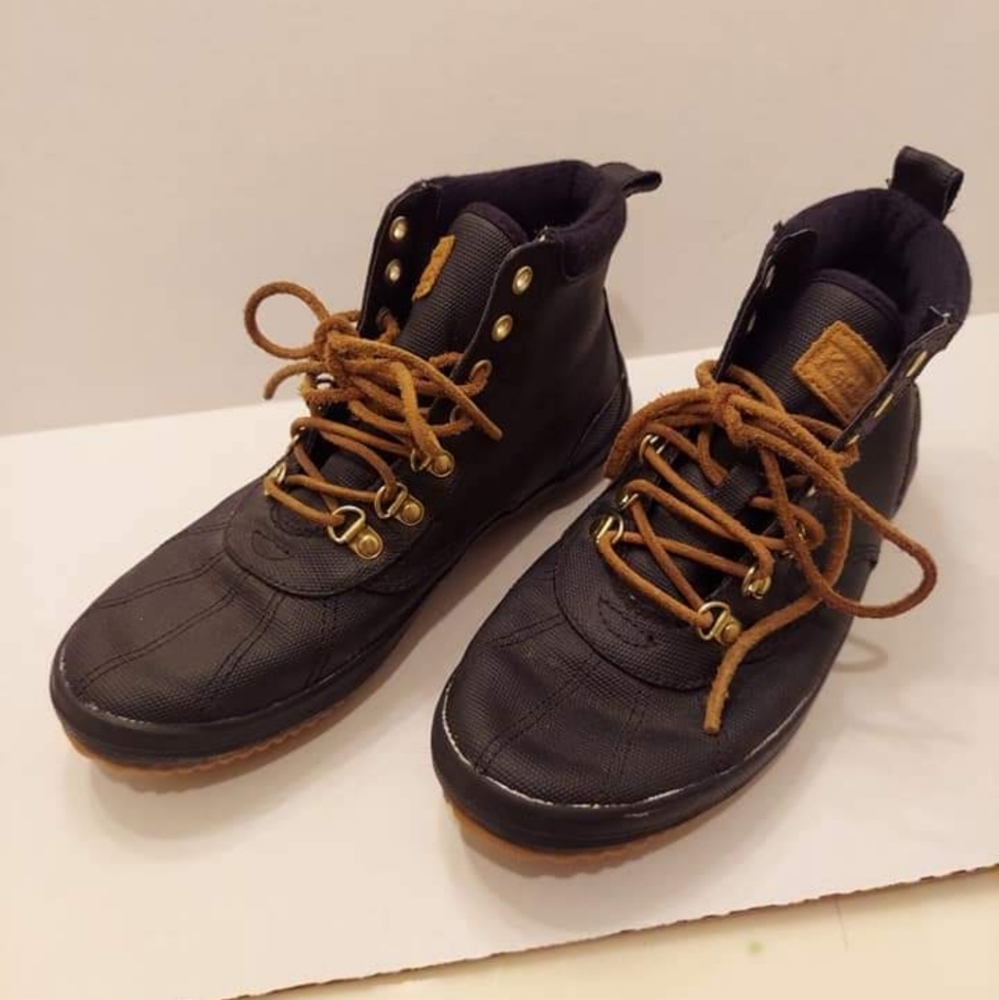 Keds Waterproof boots with Leather Laces